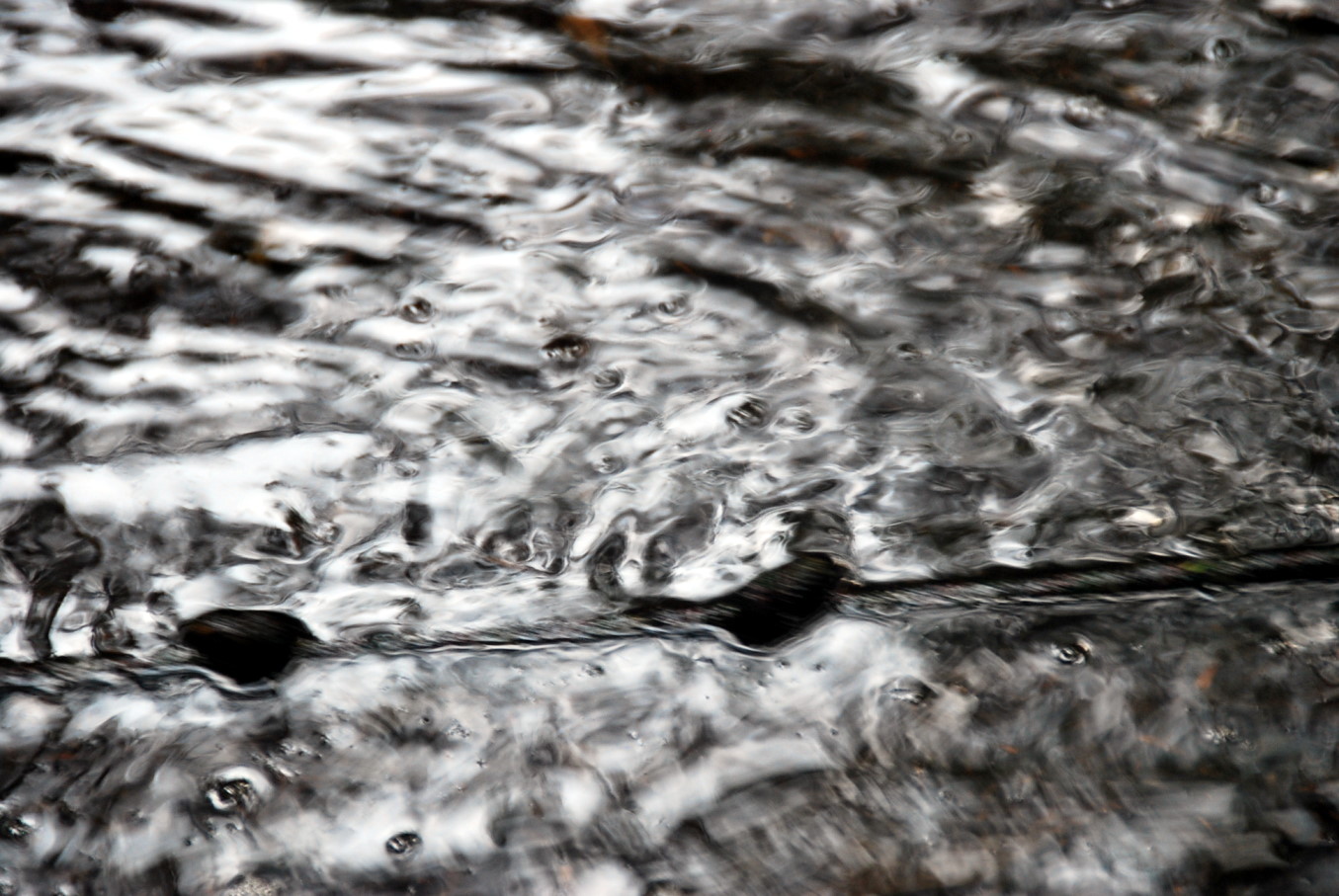 Pfütze im Regen